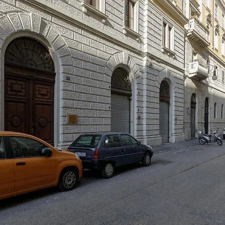 Centro I Palazzo Panfili *